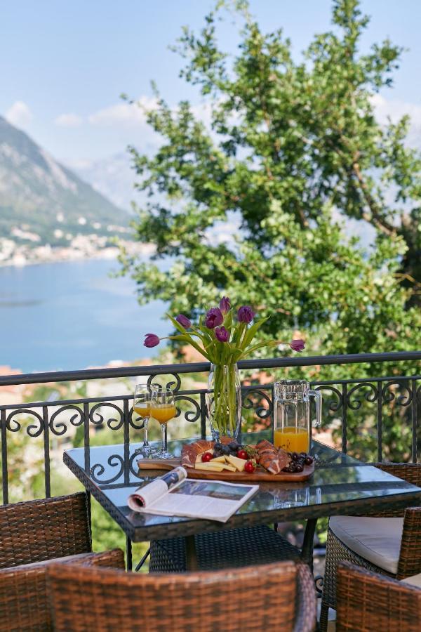 Kotor Sunset Apartments Bagian luar foto